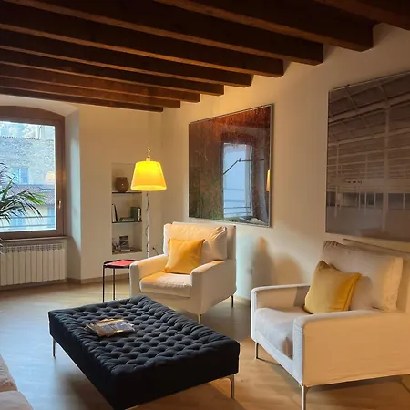 Tra Le Torri 게스트하우스 3*